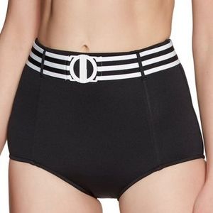 HW Bikini Bottom w/ Belt